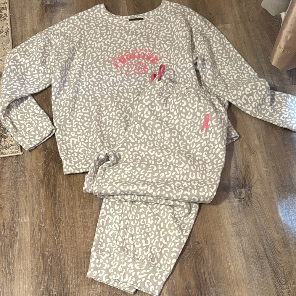 Gray and Pink Women’s jogging suit